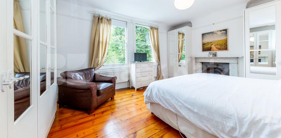 Stunning family home over 4 floors refurbished to a high standard. Hartham Road, Caledonian Road